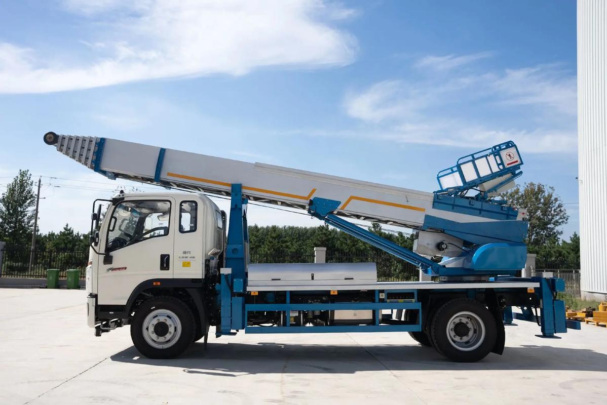 广饶县云梯上料车租赁费用