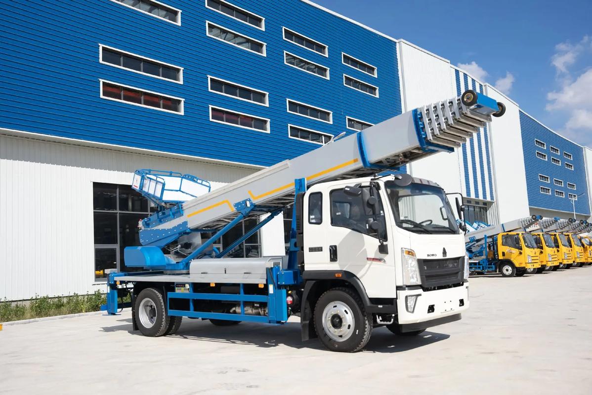 广饶县出租云梯车高空作业车 建筑垃圾搬运